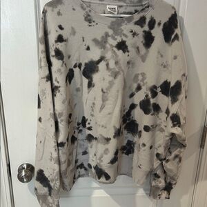 PINK Victoria's Secret Black and Gray Tie-Dye Sweatshirt